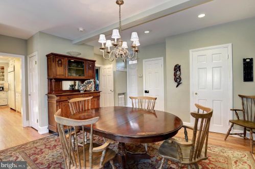 9414 Georgetown Pike, Great Falls VA  22066-2735 exterior