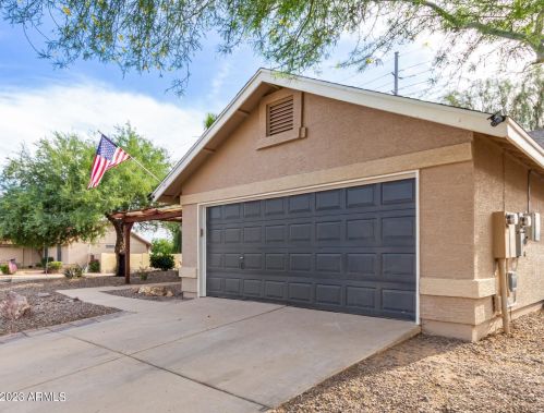 77 Sierra Cir, Casa Grande, AZ 85122-5704