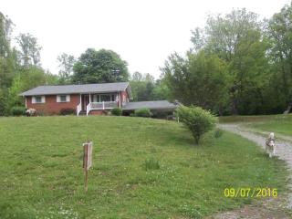 179 Leonard Williams Rd, Wartburg, TN 37887-3314
