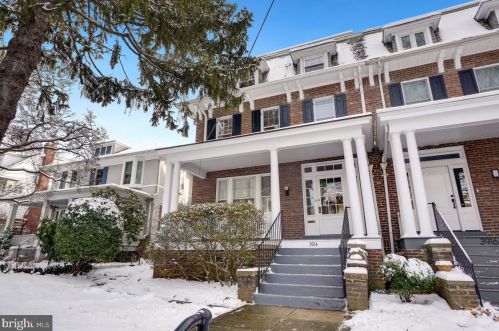 3914 Morrison St, Washington, DC 20015-2945