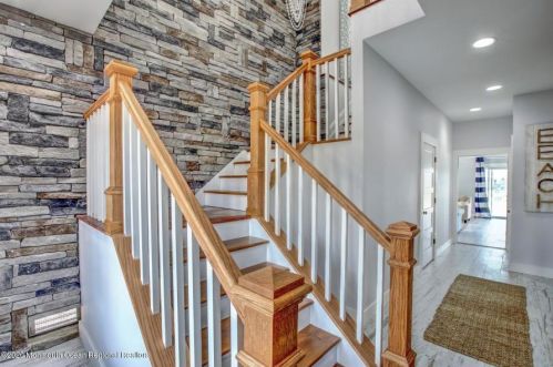 48 Adair Dr, Bricktown, NJ 08723-7447