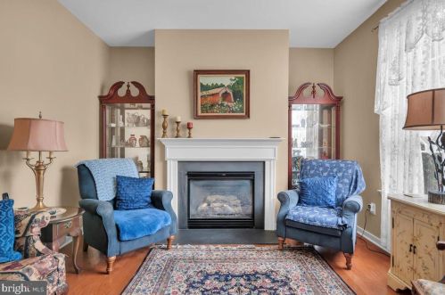 85 Morning Glory, West Deptford NJ  08096-5147 exterior