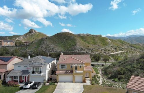 15701 Rob Roi Ct, Santa Clarita, CA 91387-1411