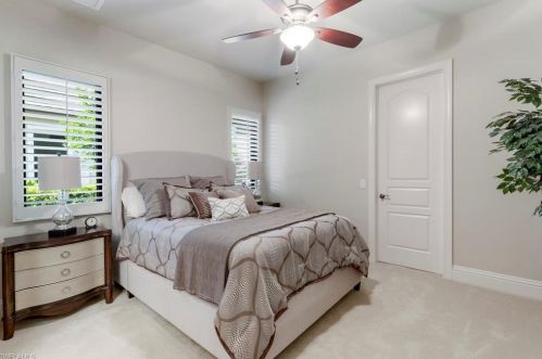 4245 Deephaven Ln, Naples FL 34119-8616 exterior