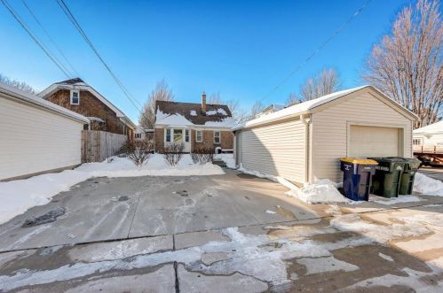 2350 57th St, Milwaukee WI  53219-2214 exterior