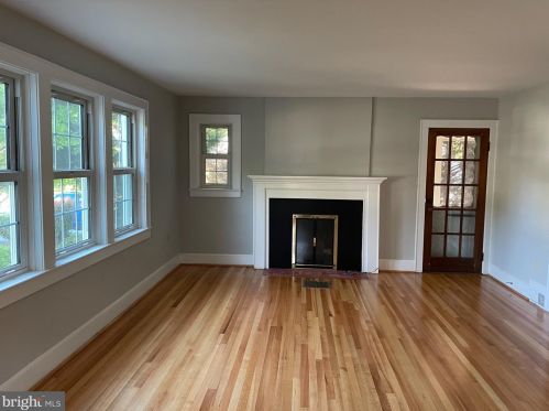 504 Church St, Charles Town WV  25414-1314 exterior