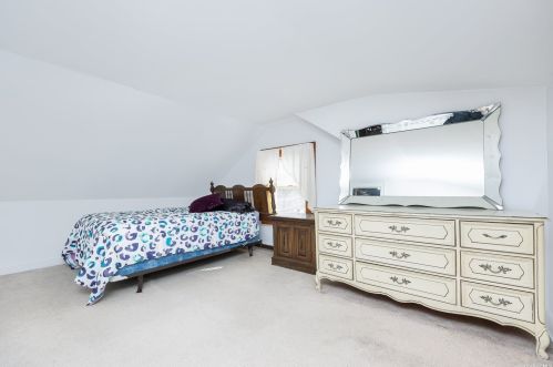 2893 Arnold Ave, Rockville Centre NY  11572-2032 exterior