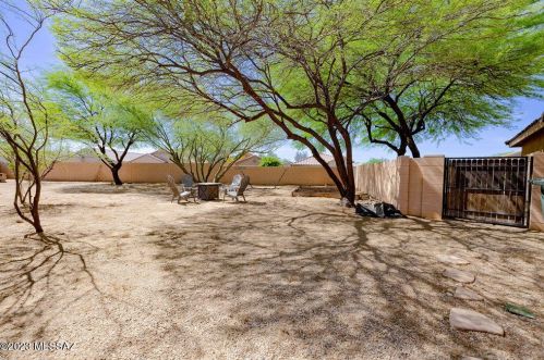 6615 Splendid Ln, Tucson AZ  85756-8460 exterior