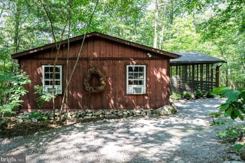 241 Blue Smoke Ln, New Market VA  22844-3815 exterior