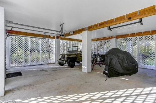 555 Piedmont Rd, Sanibel FL  exterior