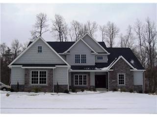 4425 Stone Creek Dr, Erie PA  16506-7039 exterior