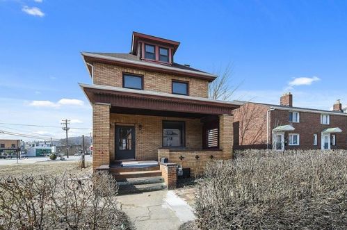 805 Melrose Ave, Ambridge, PA 15003-2359