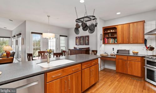 1123 Country Club Rd, Camp Hill PA  17011-1023 exterior