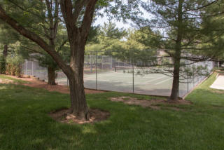 22 Manor Dr, Princeton NJ  08540-1629 exterior