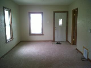 807 Reber Ave, Waterloo IA  50701-3709 exterior