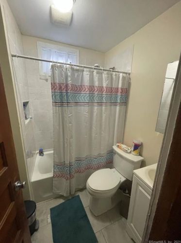 65 Roberts St, New Britain CT  06051-3415 exterior