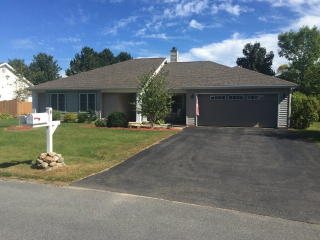 8 Patriot Dr, Plattsburgh, NY 12901-6406