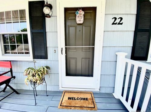 22 Dana Rd, Danbury, CT 06811-2943