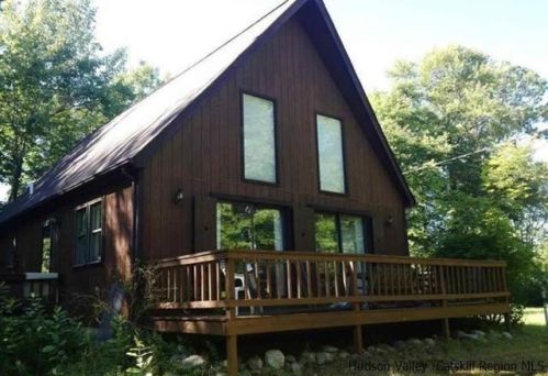 6 Karpaty Rd, Kerhonkson, NY 12446-3316