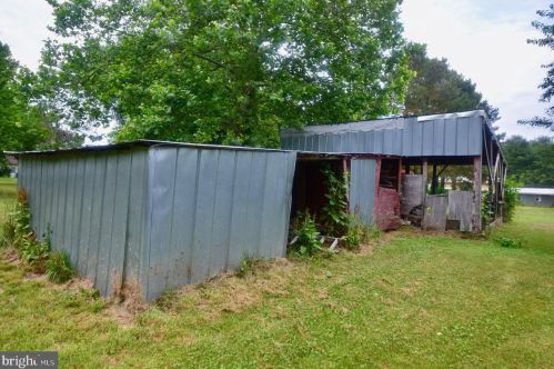 1823 Harvey Straughn Rd, Blackbird DE  19734-9646 exterior