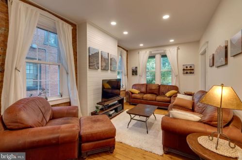 721 Orange St, Lancaster PA  17602-3118 exterior