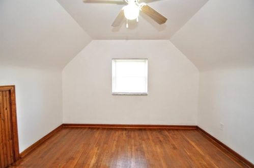 302 Sceneridge Rd, Mckeesport PA  15133-2222 exterior