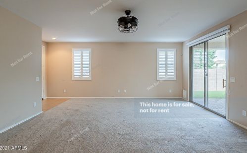 1377 Chestnut Ln, Gilbert AZ  85298-6844 exterior