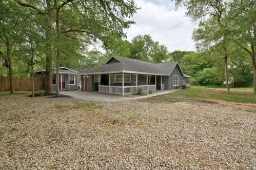 184 Alum Creek Dr, Lost Pines, TX 78612-4827