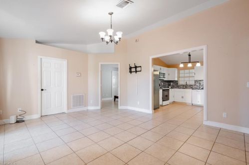 271 Everglades Blvd, Naples FL  34117-3728 exterior