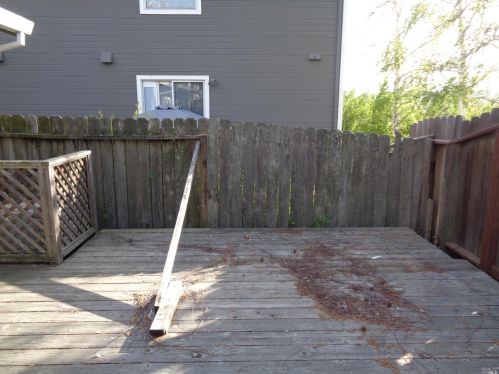 1320 7th St, Benicia CA  94510-3587 exterior