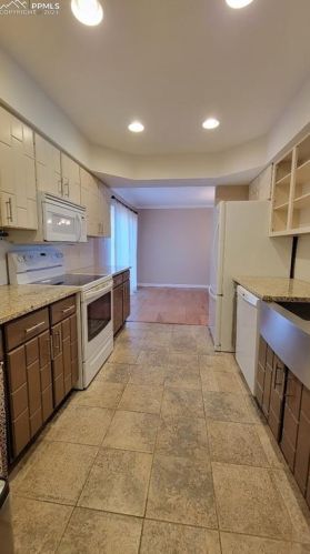 14 Villa Dr, Pueblo CO 81001-1419 exterior