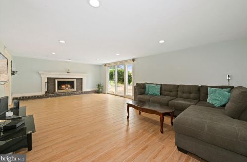 100 Spring Ter, Browns Mills NJ  08015-6502 exterior