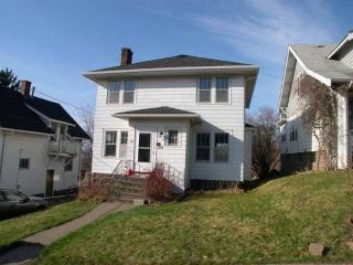 719 16th Ave, Duluth MN  55812-1235 exterior
