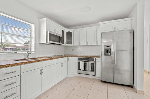 6529 21 St, Hollywood FL 33023-2807 exterior