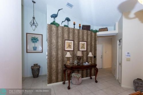 378 Coral Trace Ln, Delray Beach, FL 33445-3492