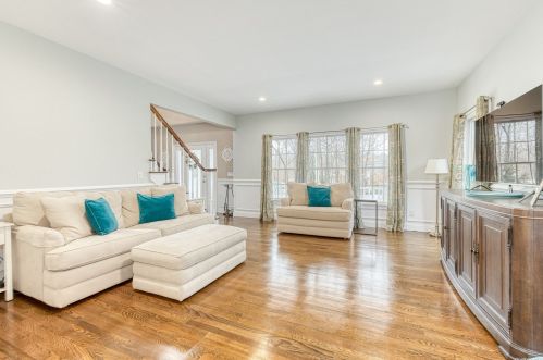 145 Mount Sinai Ave, Mount Sinai NY  11766-2313 exterior