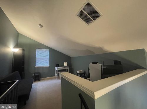 1425 Tristram Cir, West Deptford NJ  08051-2264 exterior