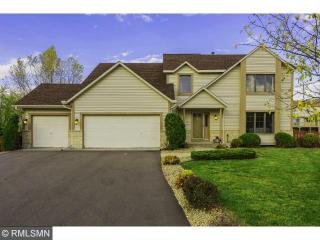4250 Comstock Ln, Minneapolis, MN 55446-2553