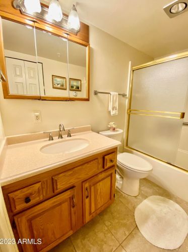 10330 Thunderbird Blvd, Sun City AZ  85351-3040 exterior