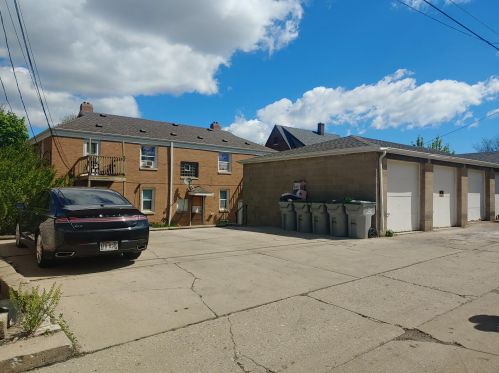 4625 Oklahoma Ave, Milwaukee, WI 53219-3439