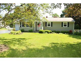 1035 Whalen Rd, Penfield, NY 14526-1225