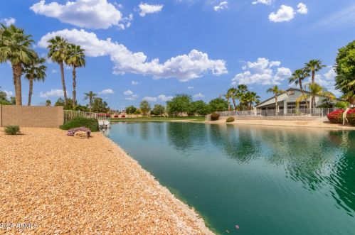 21027 70th Dr, Glendale, AZ 85308-9404