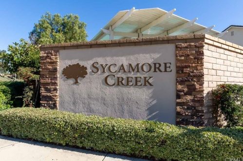 42008 Calabria Dr, Temecula CA  92591-5721 exterior