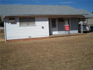 1317 Florea St, Graham, TX 76450-2812