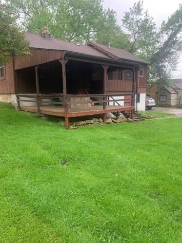 129 Knowlson Ave, Beaver Falls, PA 15010-1633