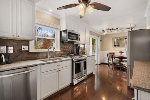 106 Halyan Rd, Yorktown Hgts NY  10598-4304 exterior