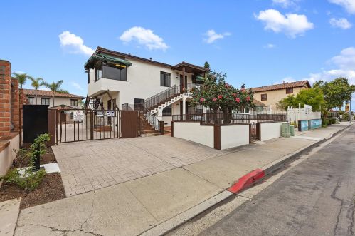 2515 Congress St, San Diego, CA 92110-2823