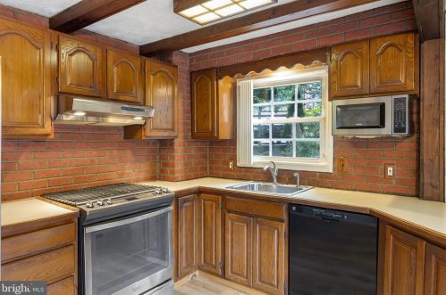 527 Franklin Ave, Cheltenham PA  19012-2031 exterior