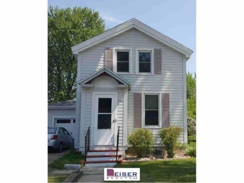112 Park St, Wautoma, WI 54982-9041