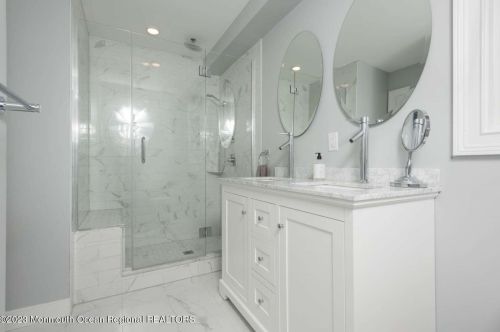 5 Fort Ave, Pelican Island NJ  08751-1512 exterior